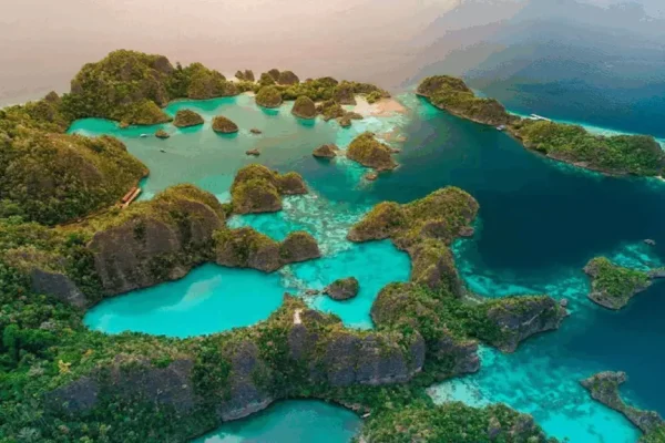 Paket Wisata Raja Ampat Piaynemo 3 Day 2 Night
